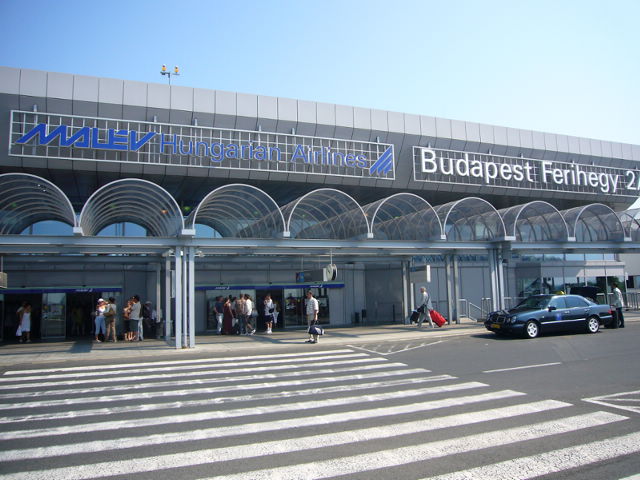 Budapest-Ferenc-Liszt-International-Airport-in-Hungary-has-been-shut-down-after-the-control-tower-developed-electrical-problems